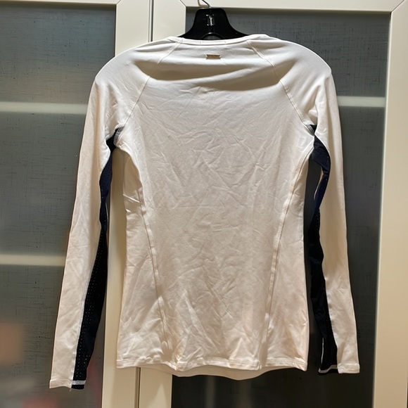 NWT Alala Run Crew Winter White XS $115 - Picture 6 of 7